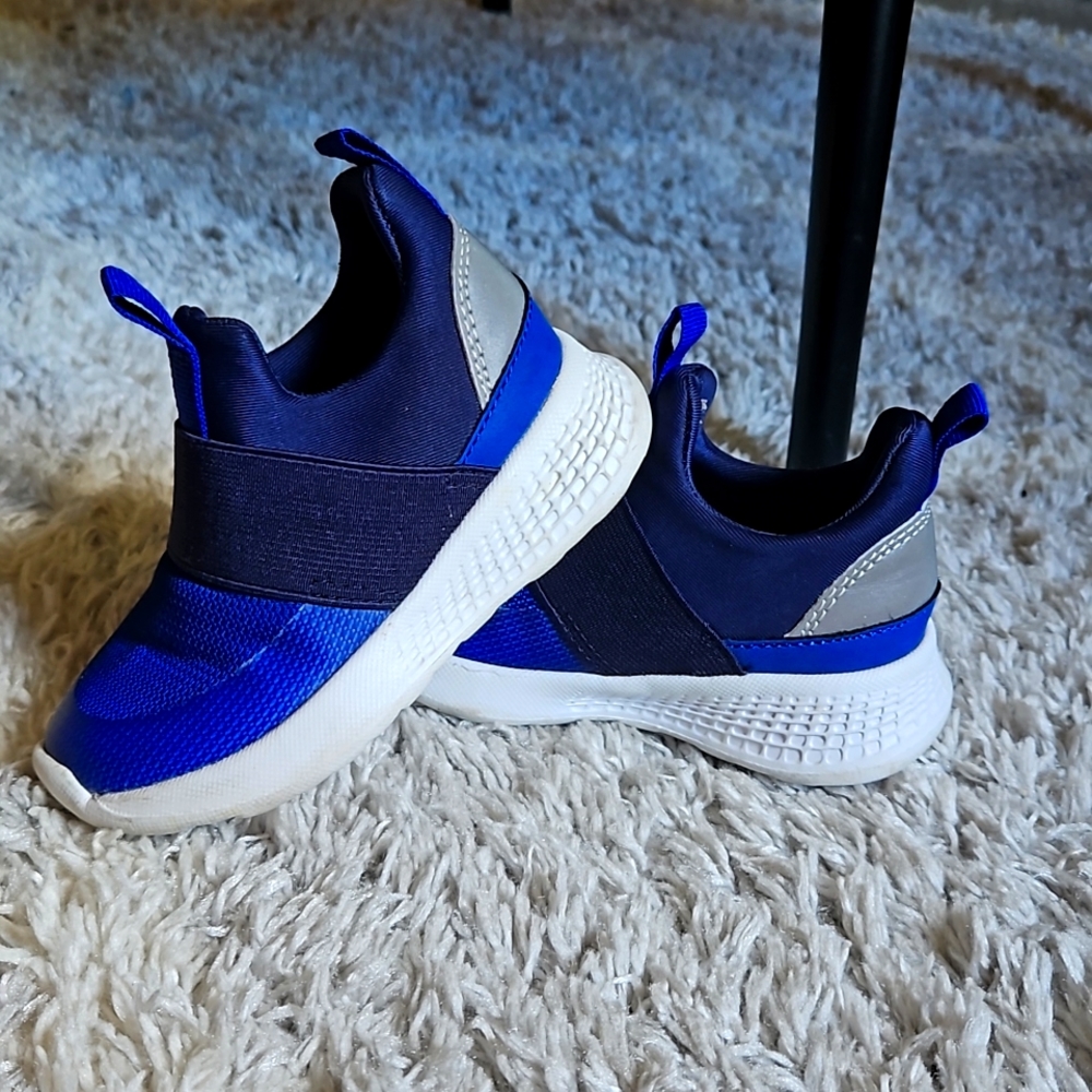 Cat & Jack unisex child's Tennis Shoes